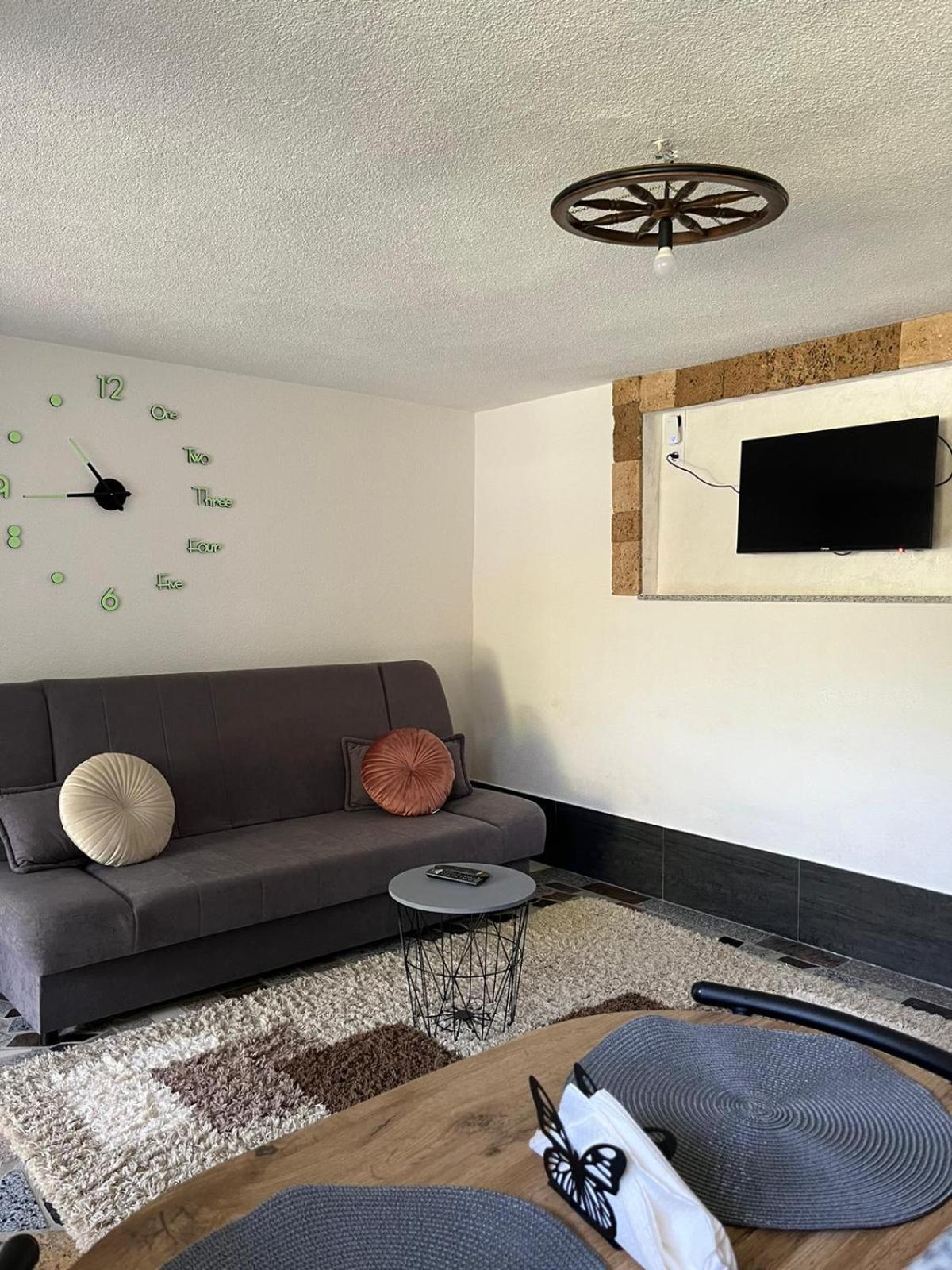 Studio Apartman Azra Kulen Vakuf Exteriér fotografie